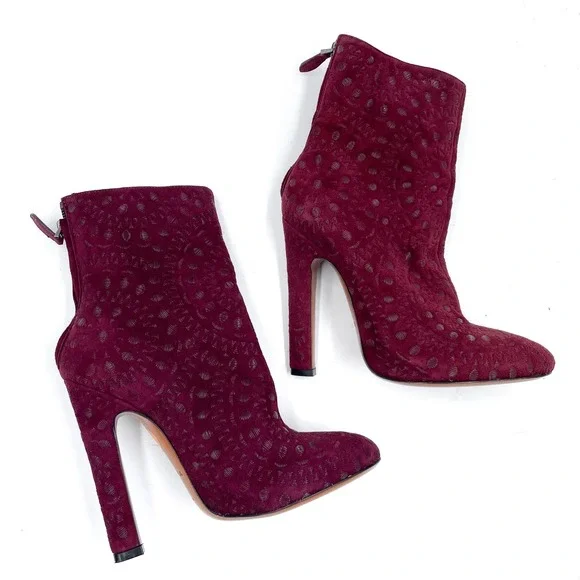 Alaia Purple Suede Boots Floral Pattern Heels Embroidered Ankle 37.5 / 7.5